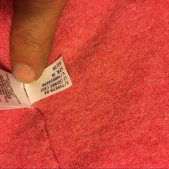 Cashmere BR cardigan, some pilling. - Picture 3 of 4